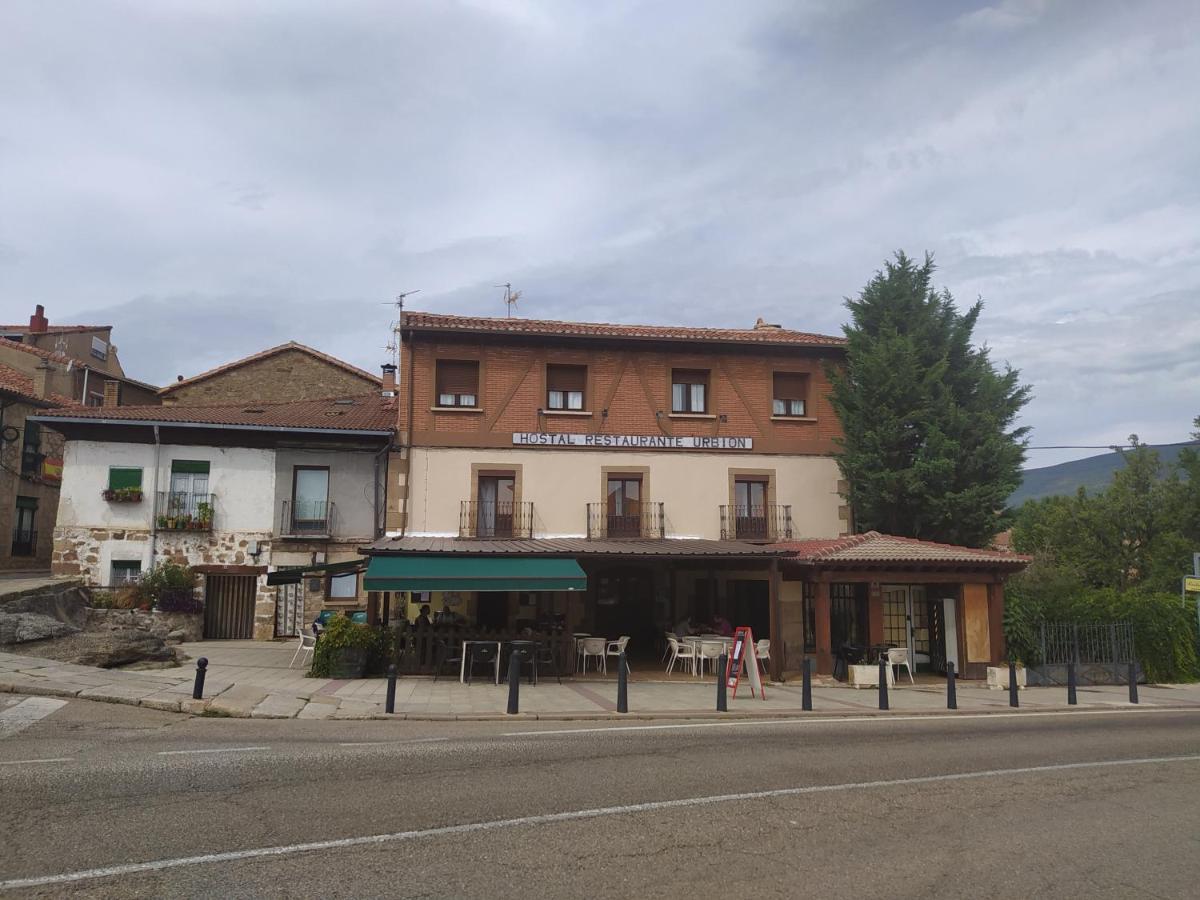 Hostal Urbion Вінуеса Екстер'єр фото